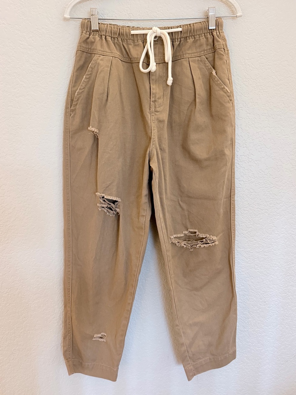Easel Los Angeles Distressed Khaki Jogger Pants Small